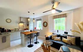 Meadfoot Bay Apartment At Hesketh Crescent